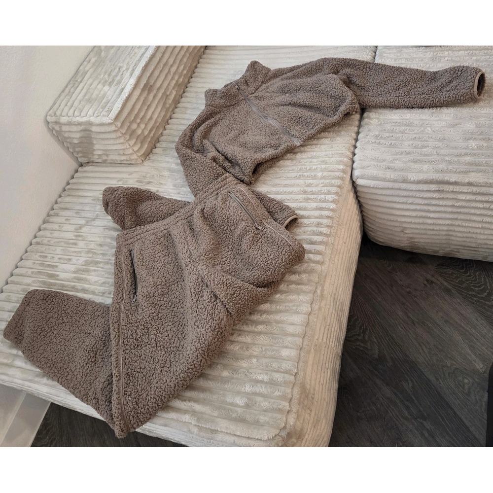 SKIMS Taupe Sherpa 2-Piece Sweatsuit Set Zip Jacket Pants Pockets Size M